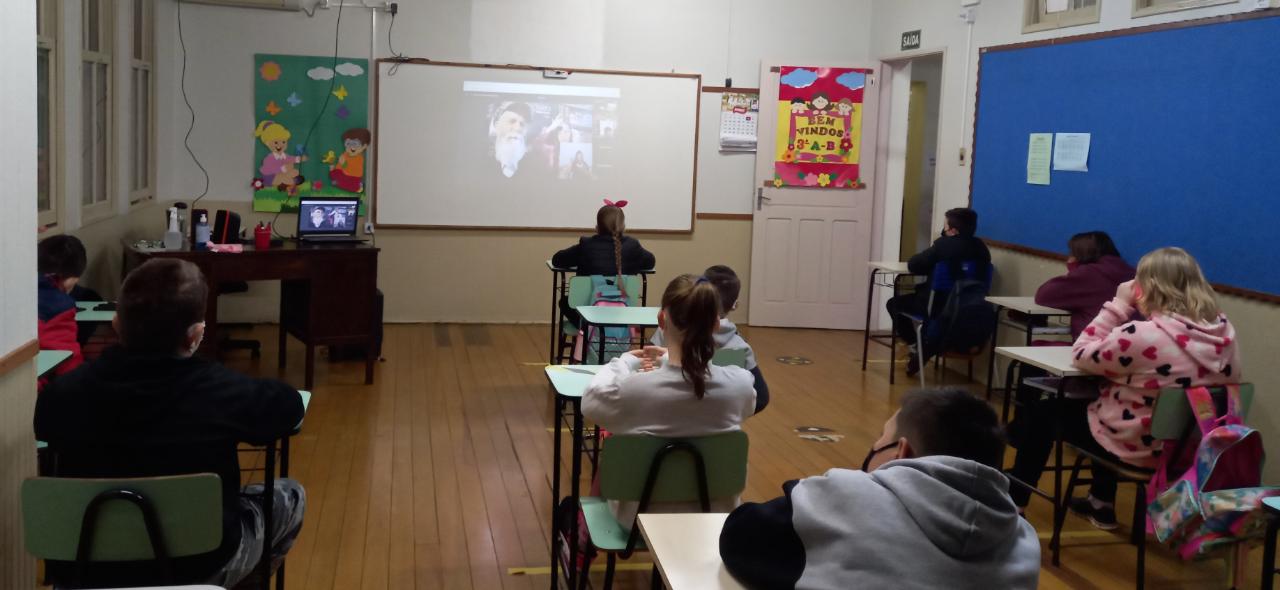 OFICINA VIRTUAL DE DRAMATURGIA COM O VOVÔ OCORREU ONTEM